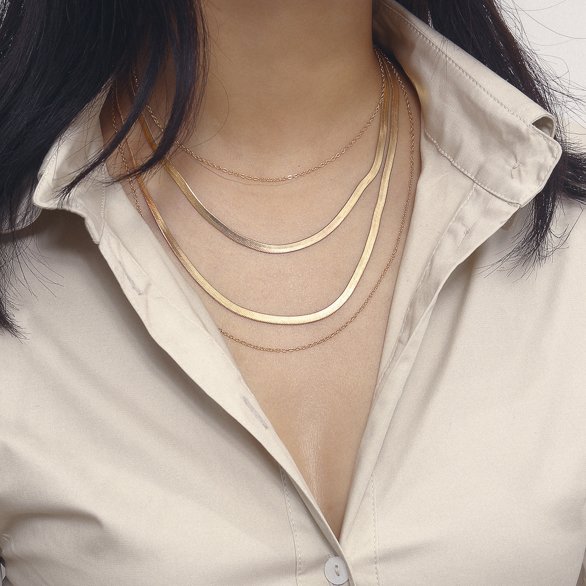 Cold wind multilayered snakelike chains