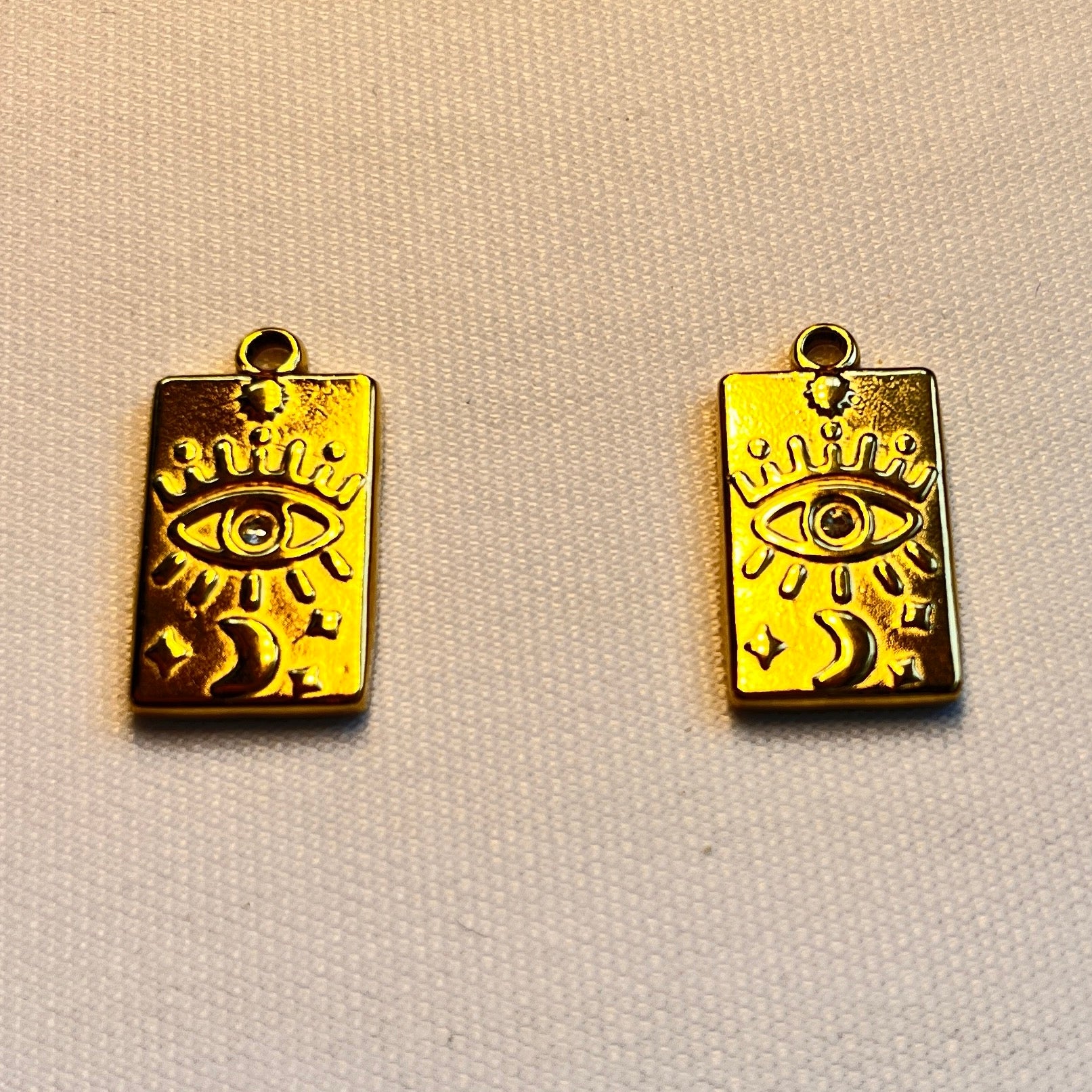 Titanium Steel, Versatile Personality, Niche Trends, Pendants